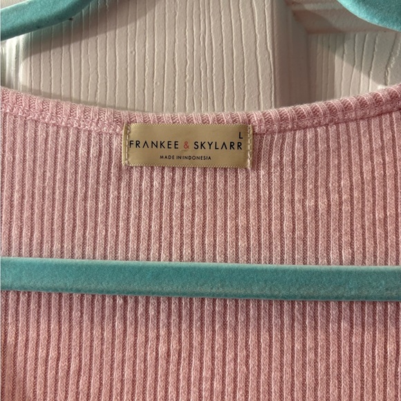 Light Pink Ribbed Button-Front Tee - Picture 2 of 4